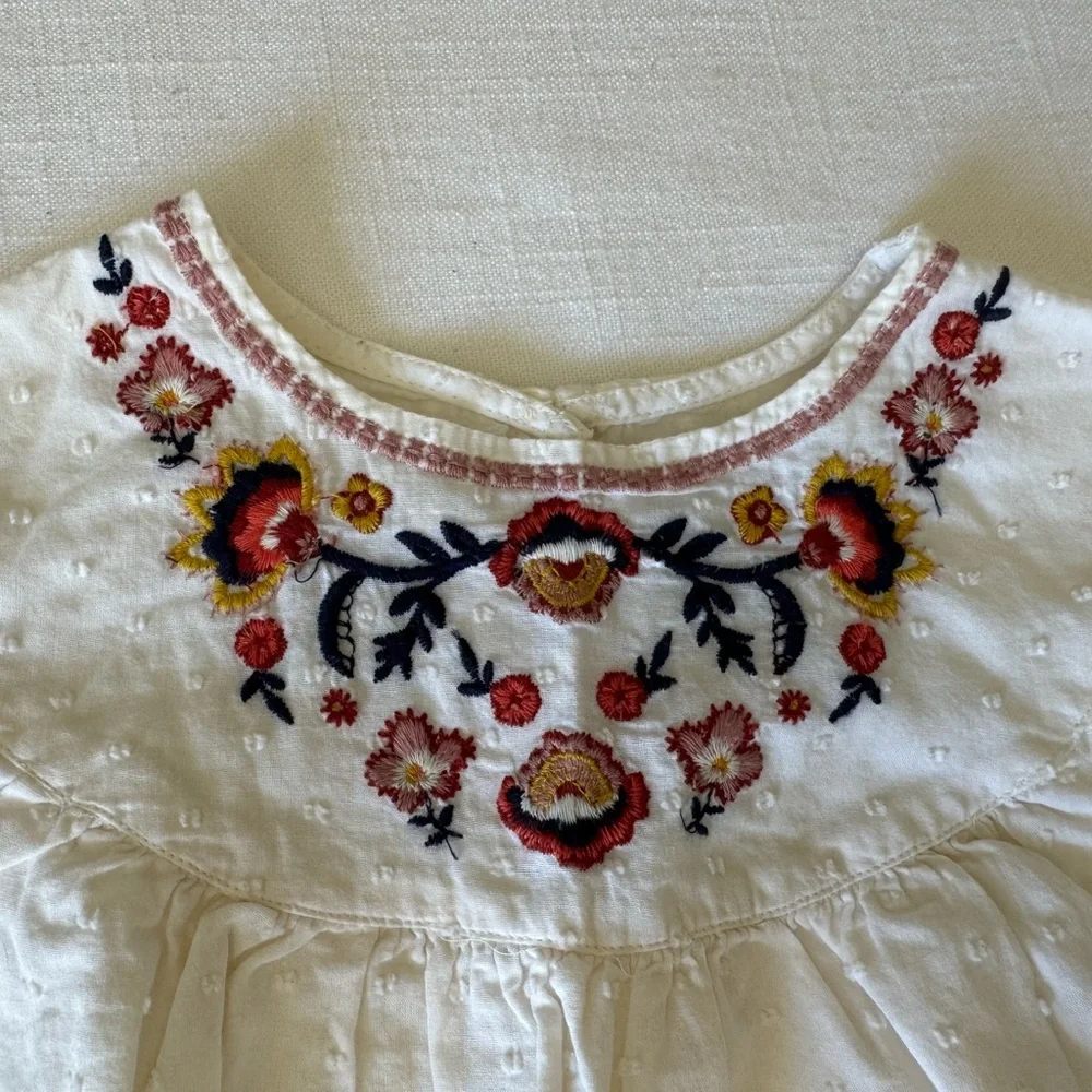 Old Navy | Peasant Blouse with Embroidery | 3T